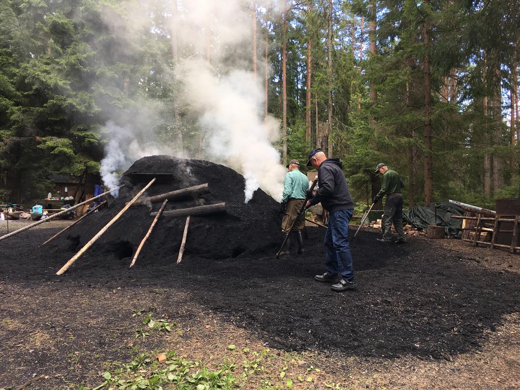 Stf Kolarbyn Eco-Lodge Skinnskatteberg Екстериор снимка